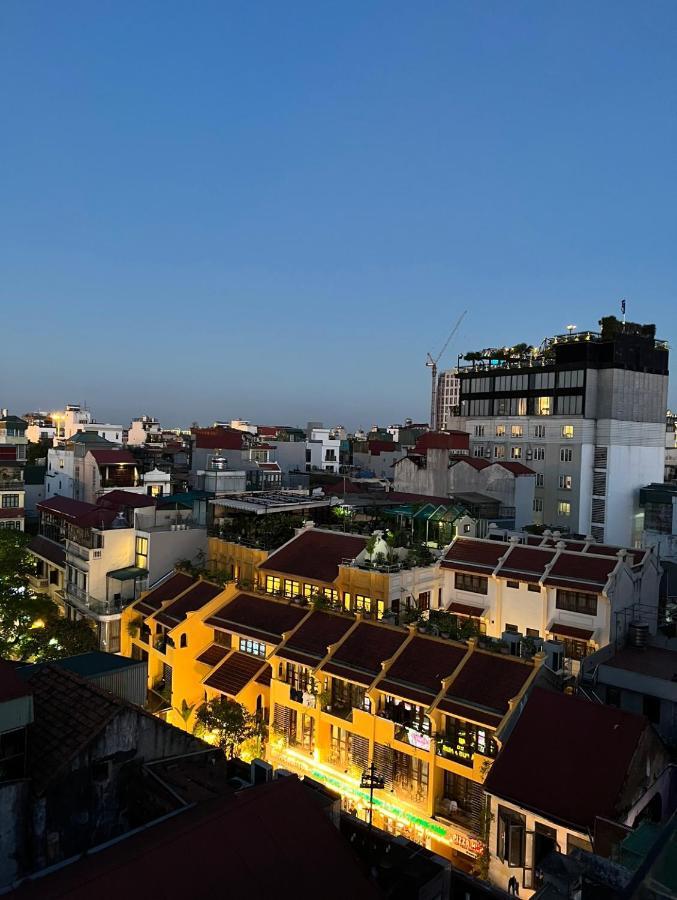 Downtown Hostel & Rooftop Bar Hanoi Exterior photo